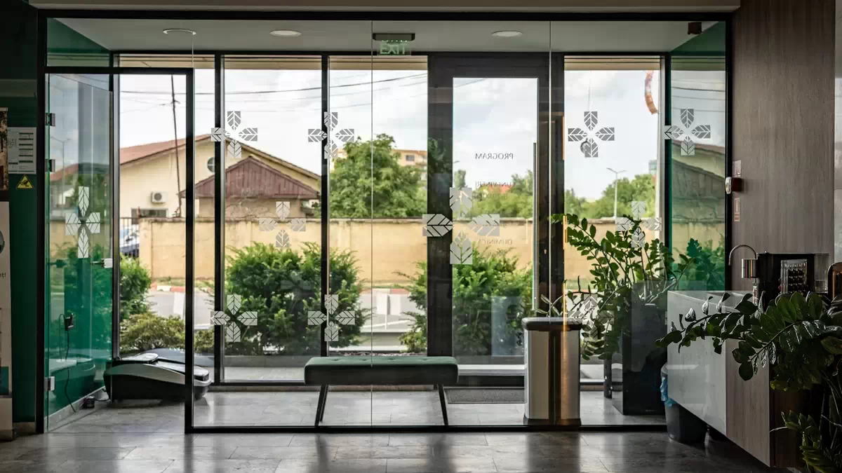 Clinica Dental CATTED vedere spre exterior