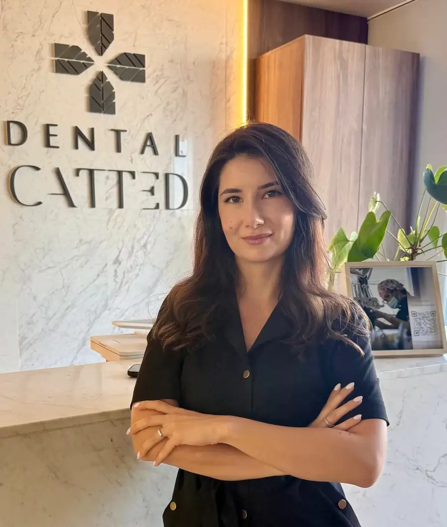 Dr. Adina Scarlatescu – Medic Stomatolog la Dental CATTED