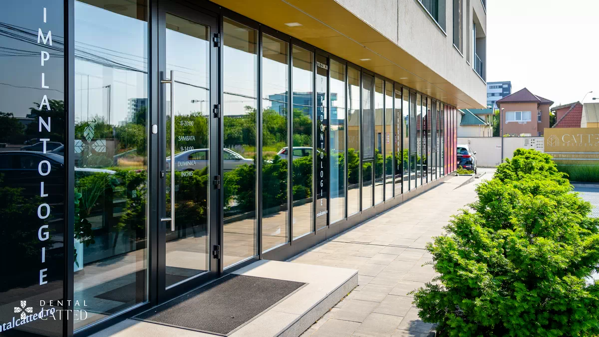 Exterior Clinica Dental CATTED